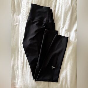 ALO Yoga High-Waist Airlift Leggings